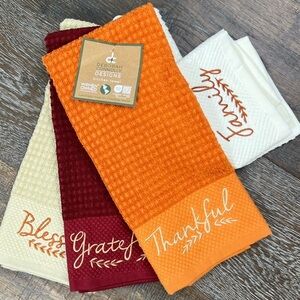 Deborah Connolly - ‘Thanksgiving bundle’ dish towels (4). NWT. Firm!